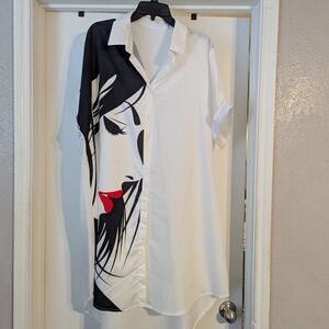 Stylish Black and White Graphic Hi/Lo Shirt Dress
